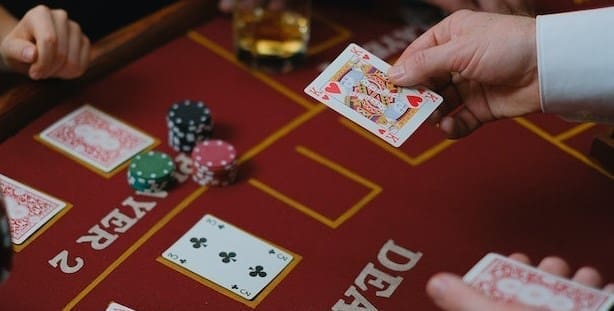 Play the Best Online Casino Games in the UK Today!