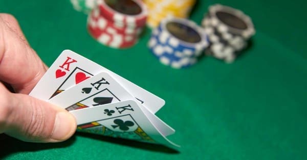 Online Casino Games Guide: Compare Slots, Poker, Roulette, Blackjack, Baccarat and Craps, Plus Freerolls, Play Money and Progressive Jackpots