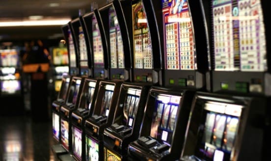 Refurbished Slot Machines for Home Use: Features, Warranties, and What Makes Them Worth Considering